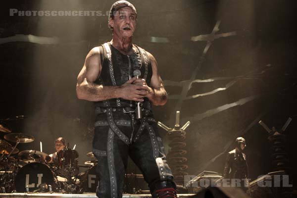 RAMMSTEIN - 2009-12-09 - PARIS - Bercy - 